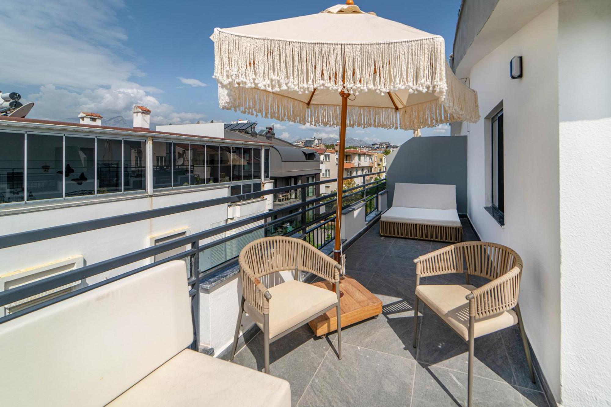 Deniz Boutique Konyaaltı Otel *