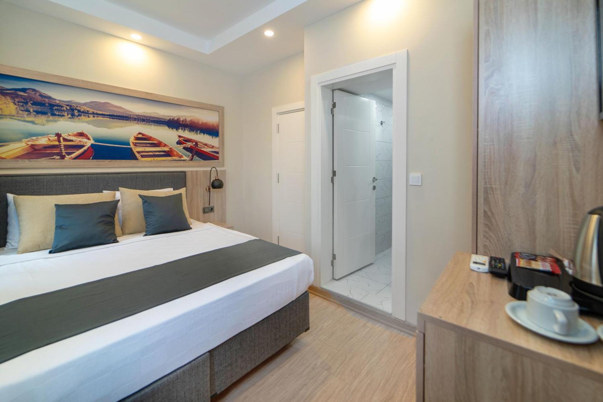 Deniz Boutique Konyaaltı Otel *